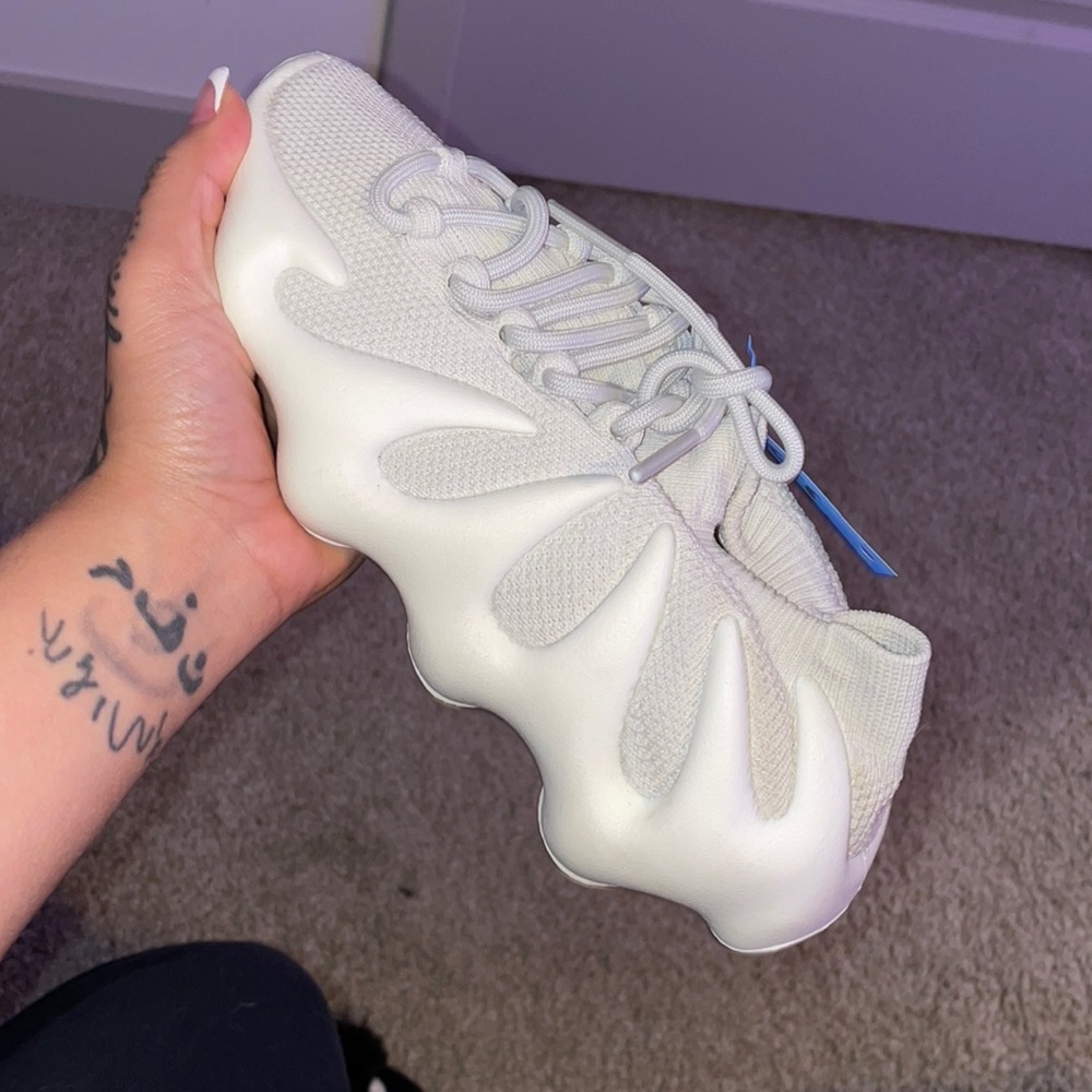 Yeezy 450 Cloud white size 5